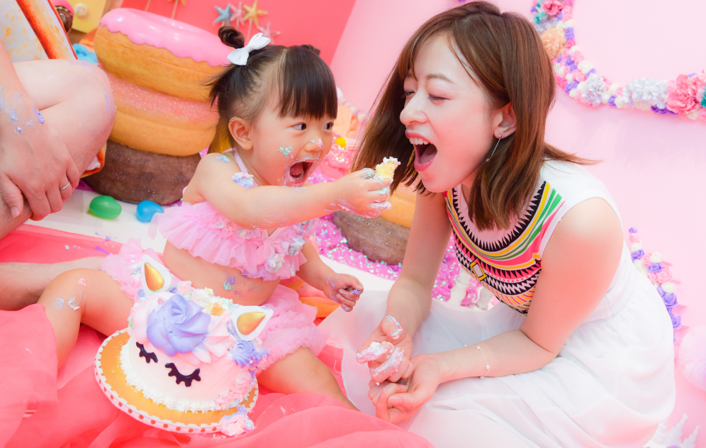 LOVST勝どきリバーサイド店のスマッシュケーキ（1歳誕生日）写真